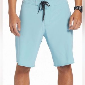 Quicksilver Men’s Surfsilk Kaimana 20” Performance Boardshorts